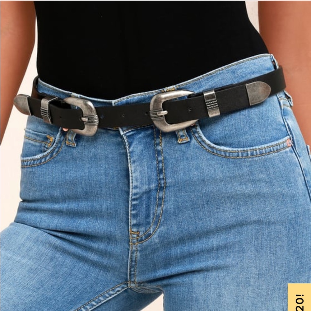 Antiqued silver double buckle belt